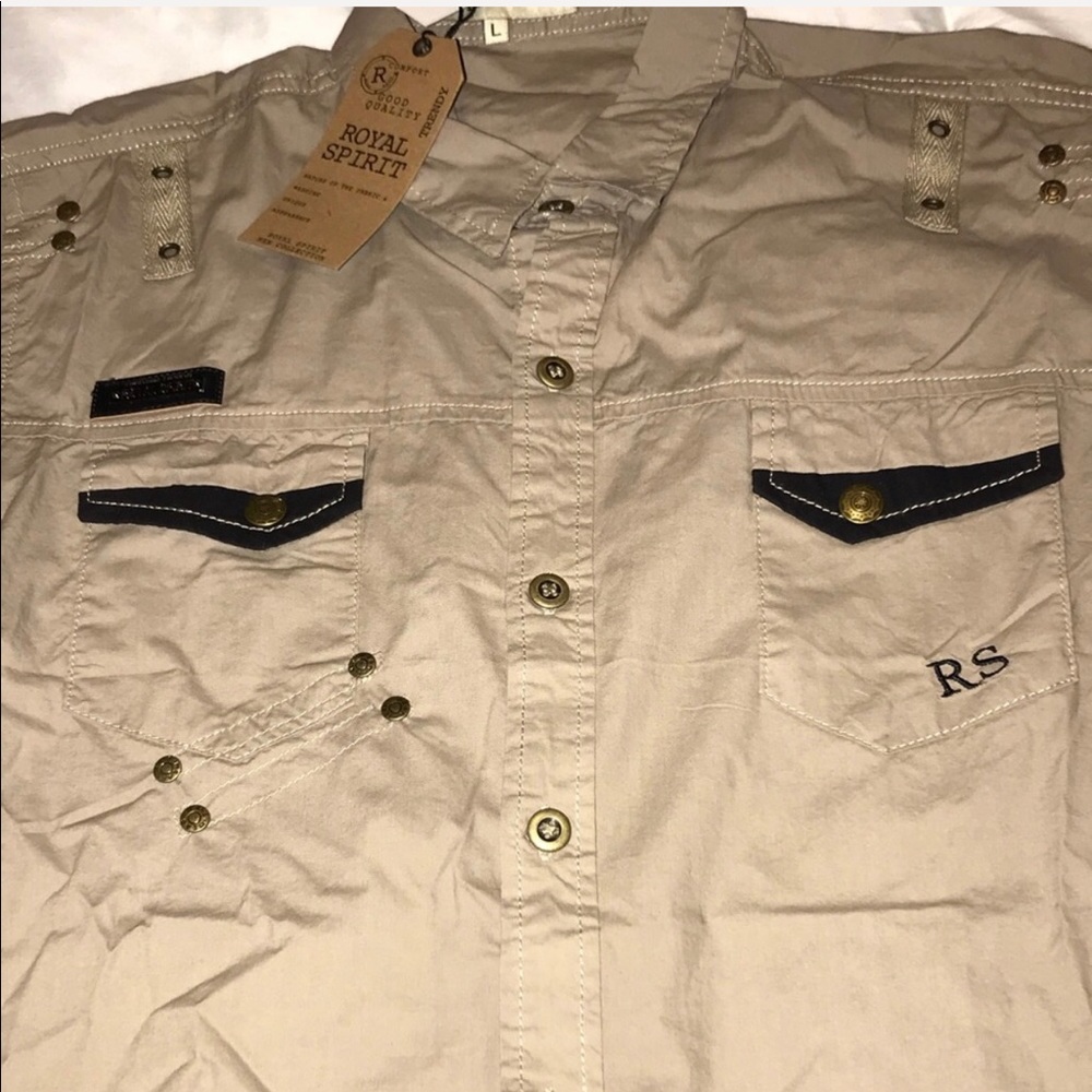 Royal Spirit Short Sleeve Shirt